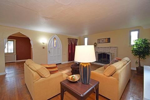4501 Perth Ln, Cincinnati, OH 45229 photo 4