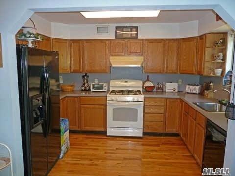 8446 Forest Rd, Cincinnati, OH 45255 photo 13
