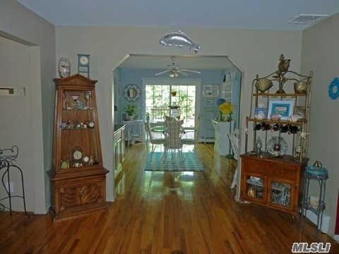 8446 Forest Rd, Cincinnati, OH 45255 photo 9