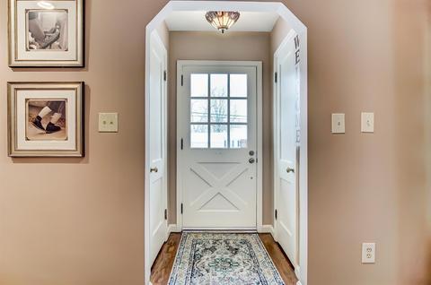 8446 Forest Rd, Cincinnati, OH 45255 photo 4