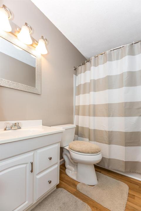 4841 Stoneybrook Rd, Cincinnati, OH 45244 photo 12