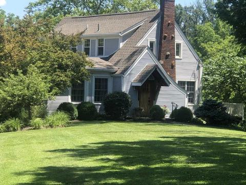 8380 Camargo Rd, Cincinnati, OH 45243 photo 2