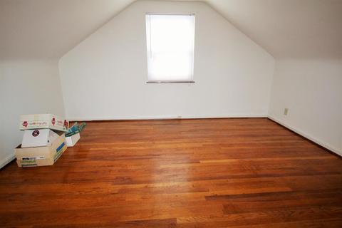 3926 Farrell Dr, Cincinnati, OH 45211 photo 12