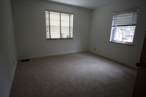 3926 Farrell Dr, Cincinnati, OH 45211 photo 16