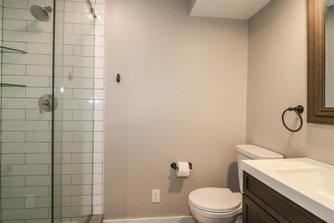 1048 Hatch St, Cincinnati, OH 45202 photo 37