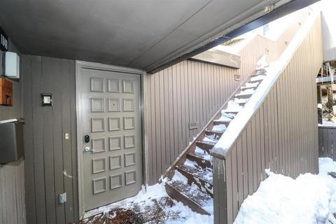 1048 Hatch St, Cincinnati, OH 45202 photo 4