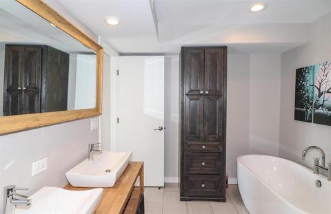 1048 Hatch St, Cincinnati, OH 45202 photo 32