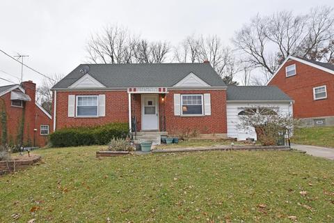 1145 Madeleine Cir, Cincinnati, OH 45231 photo 2