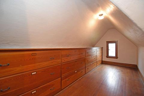 1047 Lenox Pl, Cincinnati, OH 45229 photo 31
