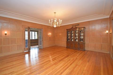 1047 Lenox Pl, Cincinnati, OH 45229 photo 17
