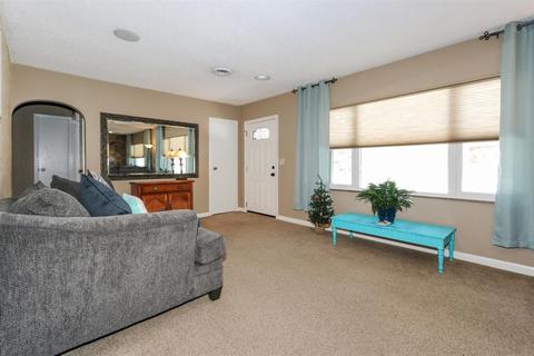 3973 Gardner Ln, Cincinnati, OH 45245 photo 2