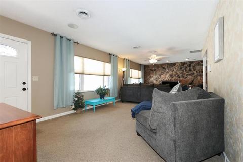 3973 Gardner Ln, Cincinnati, OH 45245 photo 3