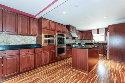 3973 Gardner Ln, Cincinnati, OH 45245 photo 9