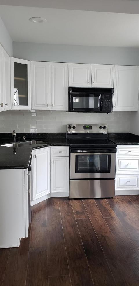 1129 Madeleine Cir, Cincinnati, OH 45231 photo 3