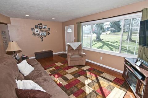 584 Austin Smith Dr, Monroe, OH 45050 photo 3