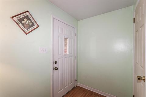 4685 Beechwood Rd, Cincinnati, OH 45244 photo 4