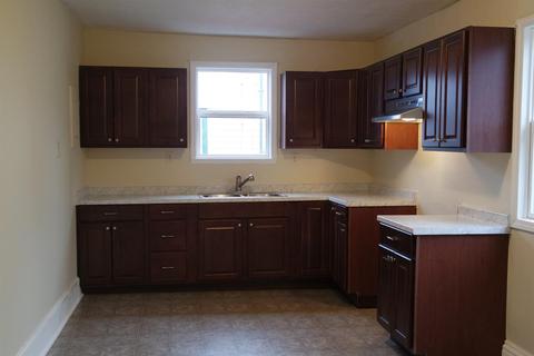 121 Central Ave, Blanchester, OH 45107 photo 4