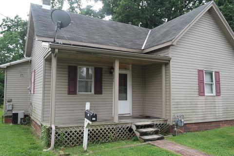 121 Central Ave, Blanchester, OH 45107 photo 1