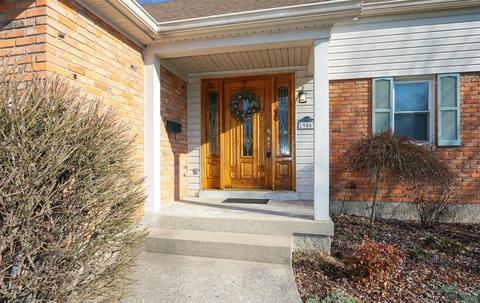 986 Springbrook Dr, Cincinnati, OH 45224 photo 2