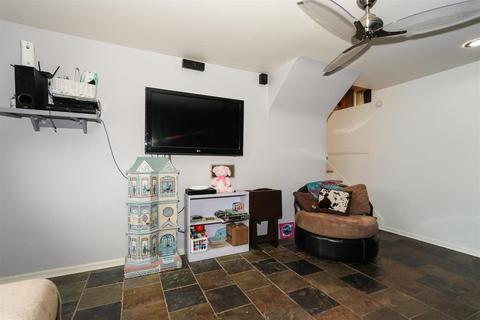 897 Compton Rd, Cincinnati, OH 45231 photo 7