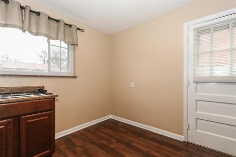 8805 Constance Ln, Cincinnati, OH 45231 photo 11
