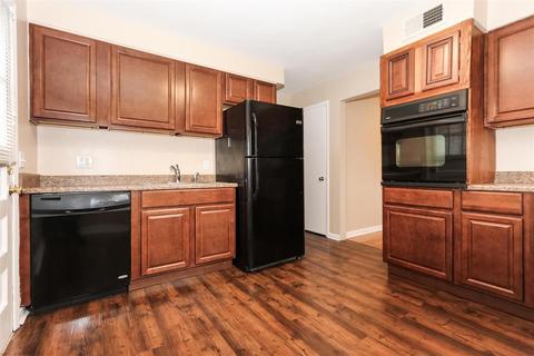 8805 Constance Ln, Cincinnati, OH 45231 photo 9