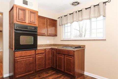 8805 Constance Ln, Cincinnati, OH 45231 photo 10