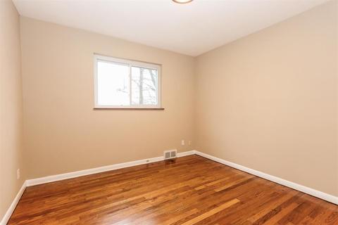 8805 Constance Ln, Cincinnati, OH 45231 photo 15
