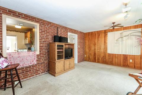 5302 Fox Rd, Cincinnati, OH 45239 photo 7
