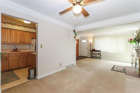 5302 Fox Rd, Cincinnati, OH 45239 photo 9