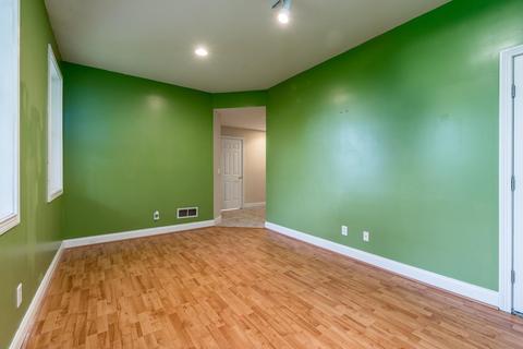 2674 Morrow Pl, Cincinnati, OH 45204 photo 6