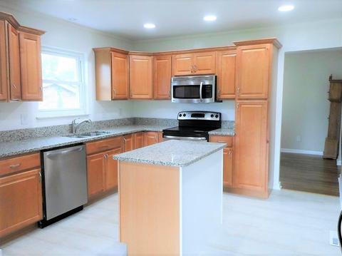 1967 John Gray Rd, Cincinnati, OH 45240 photo 3