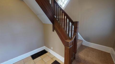3583 Wilson Ave, Cincinnati, OH 45229 photo 3