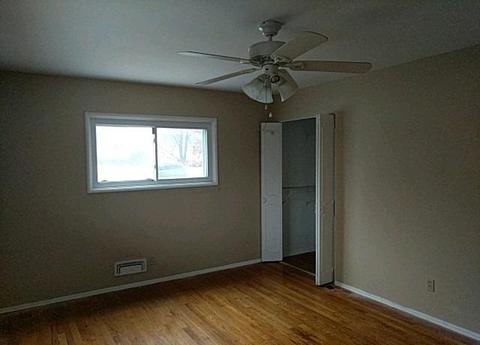 22 Hadley Rd, Greenhills, OH 45218 photo 9