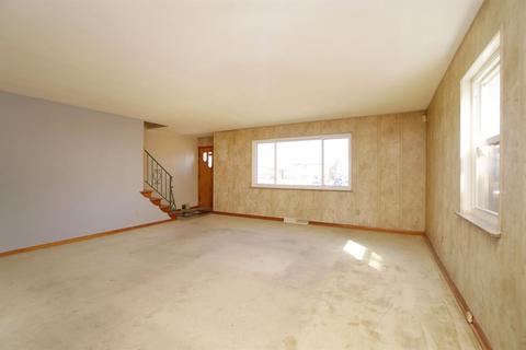 21 Maple St, Reading, OH 45215 photo 8