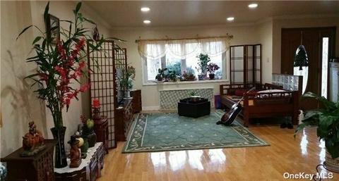 21 Maple St, Reading, OH 45215 photo 3