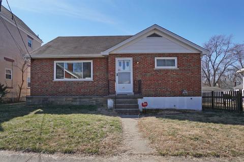 21 Maple St, Reading, OH 45215 photo 2