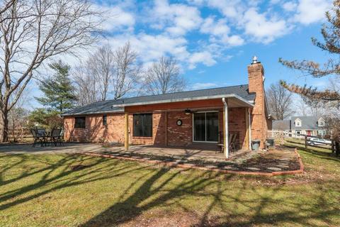 621 Brandy Way, Cincinnati, OH 45244 photo 2
