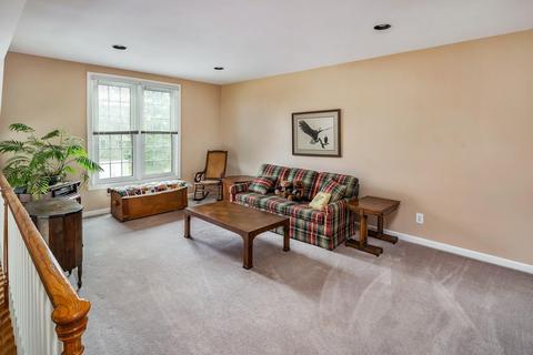 7574 Pinehurst Dr, Cincinnati, OH 45244 photo 17