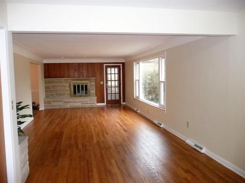 5630 Treeview Dr, Cincinnati, OH 45238 photo 4