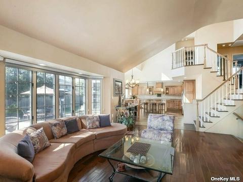 1063 Oak Forest Dr, Morrow, OH 45152 photo 8