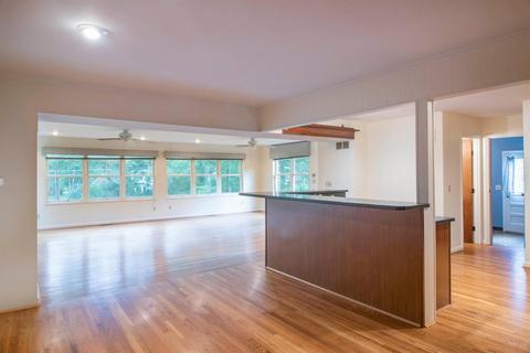 7505 Fourwinds Dr, Montgomery, OH 45242 photo 2