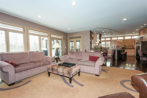 8300 Eagle Ridge Dr, Cincinnati, OH 45243 photo 6