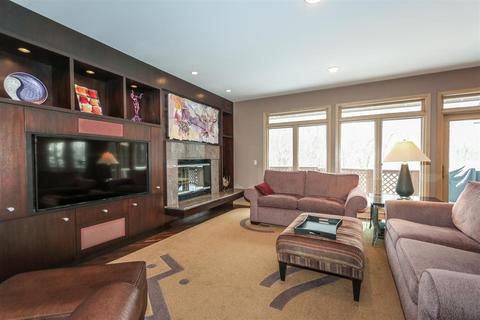 8300 Eagle Ridge Dr, Cincinnati, OH 45243 photo 5