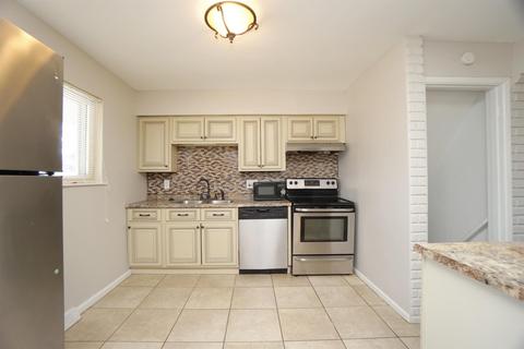 335 Anders Ct, Cincinnati, OH 45238 photo 3