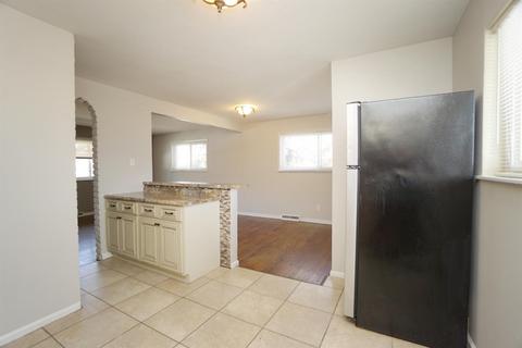 335 Anders Ct, Cincinnati, OH 45238 photo 6