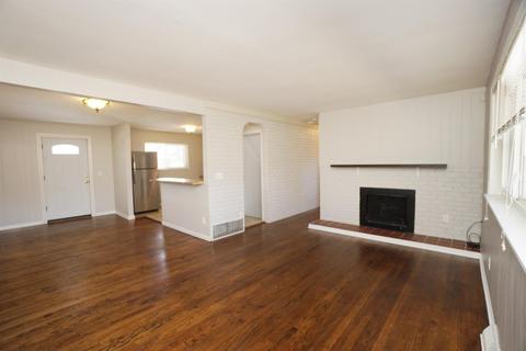 335 Anders Ct, Cincinnati, OH 45238 photo 9
