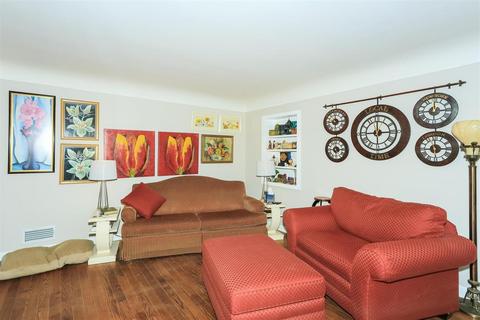 559 Andres Ln, Cincinnati, OH 45244 photo 4