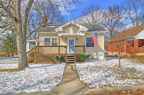 945 Summit Ave, Glendale, OH 45246 photo 1