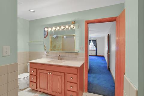 945 Summit Ave, Glendale, OH 45246 photo 14